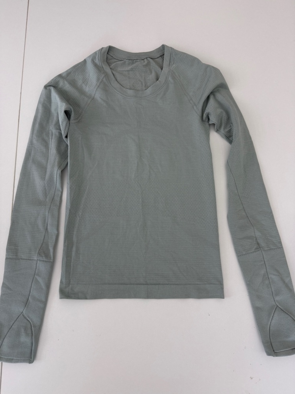 Lululemon Swiftly Tech 2.0 Long Sleeve Shirt